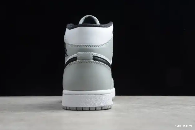 Kick Theory Grey AIR Smoke 554724-092 Light Mid Jordan 1 0517
